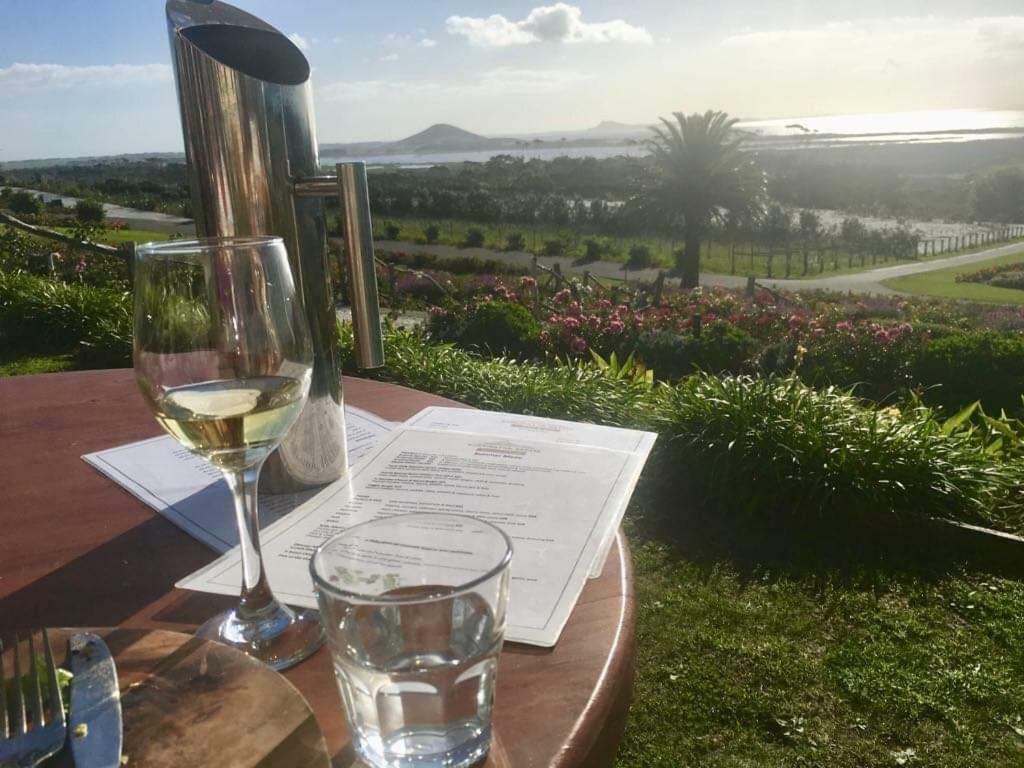The Camel At Araiawa Raio Lodge Pukenui エクステリア 写真